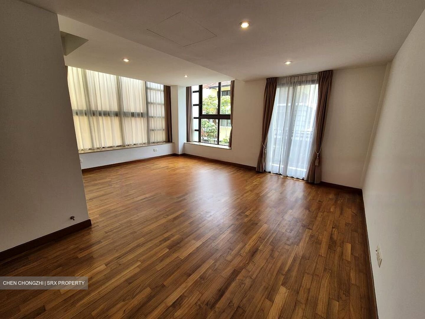 Lornie Road (D11), Terrace #457415451